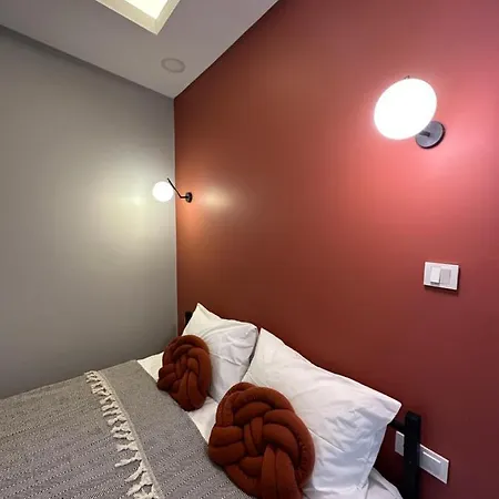 Daire Homes Of No.23